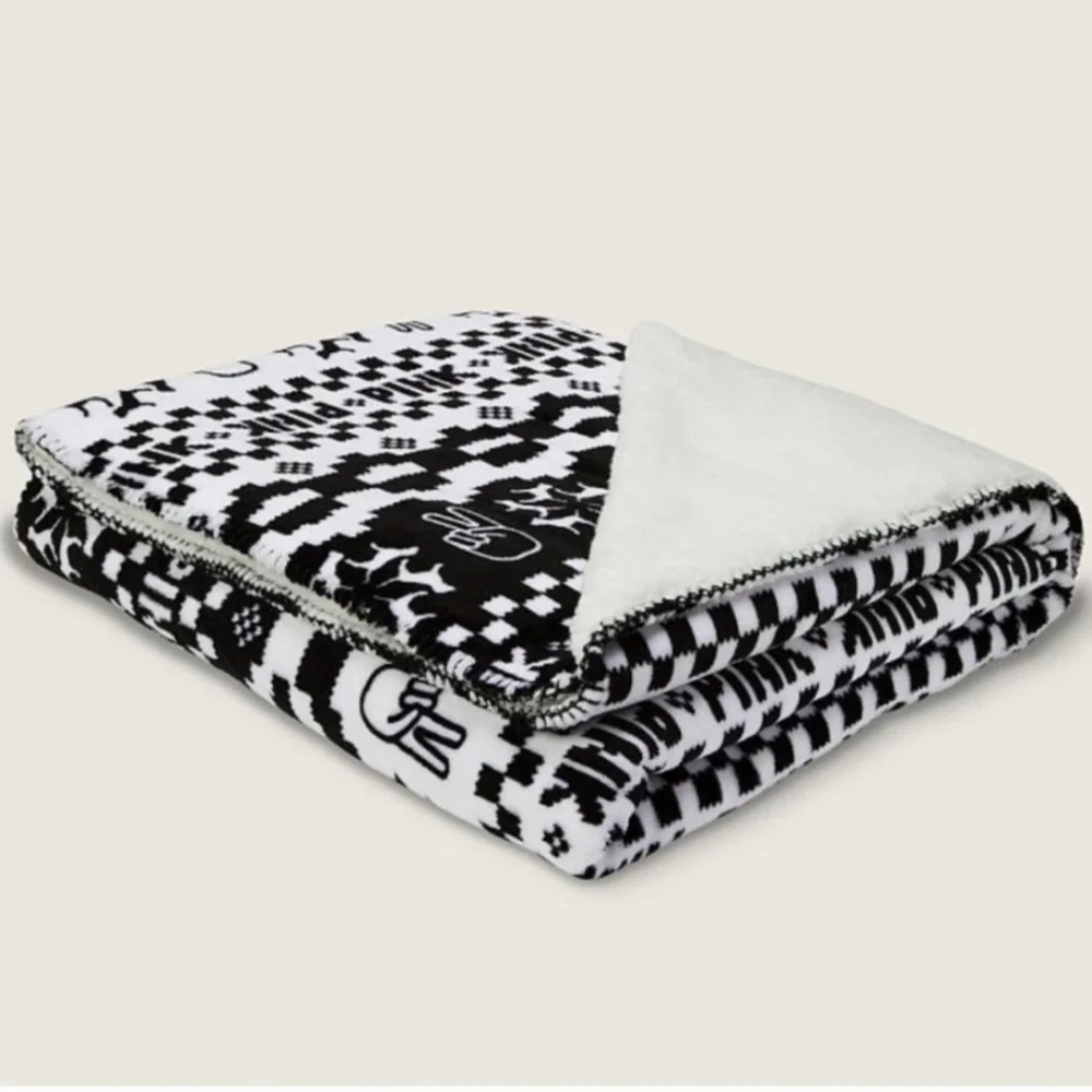 Pink Victoria's Secret Sherpa Blanket Size 50IN X 60IN. - Picture 2 of 5